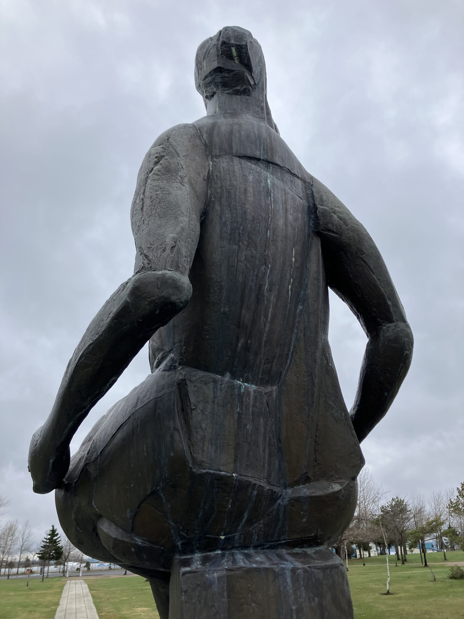 夕張川治水記念悠久の像