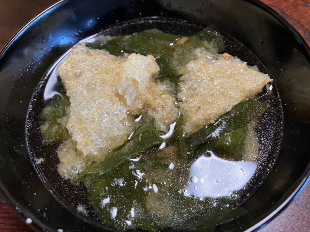 愛媛のお揚げのお味噌汁